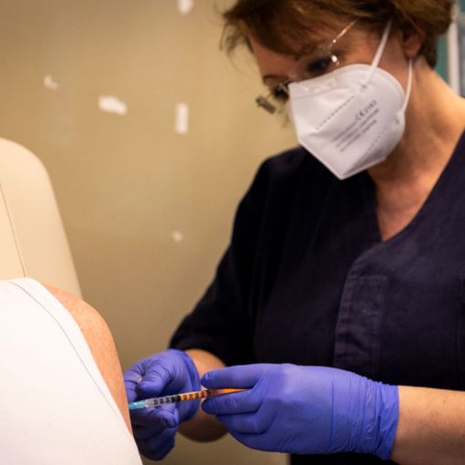 Coronavirus, da aprile nuove sedi vaccinali a Pinerolo e a Grugliasco