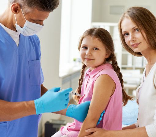 La prevenzione contro l'influenza va di fretta: a Torino e provincia quasi 306mila le persone già vaccinate