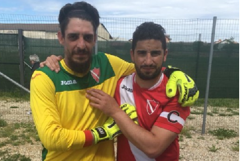 Gennaro Vanacore, a destra in questa foto con la fascia di capitano