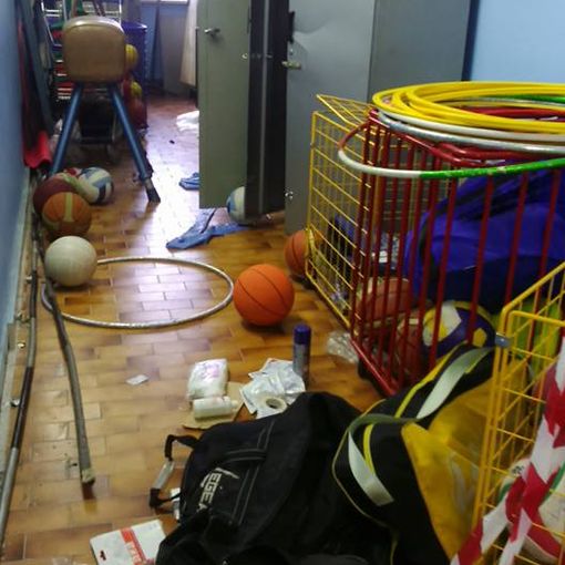 Ancora vandali alla Cecchi, Deri: “Cadenza periodica”