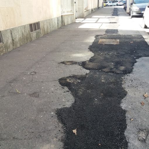 Via Montevideo, presto il livellamento del marciapiede lasciato &quot;in sospeso&quot;