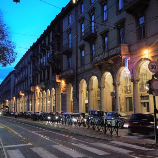 Via Sacchi cerca una nuova strada verso il rilancio, tra fondi Ue e riapertura tunnel sotto Porta Nuova