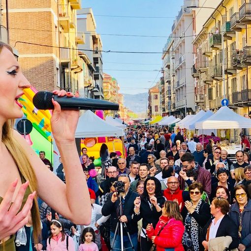 Via Stradella, la festa di via è un grande successo: stand, esibizioni e giochi animano la periferia