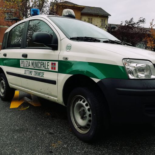 auto dei vigili urbani