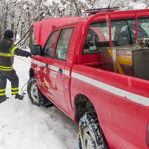 mezzo dei vigili del fuoco