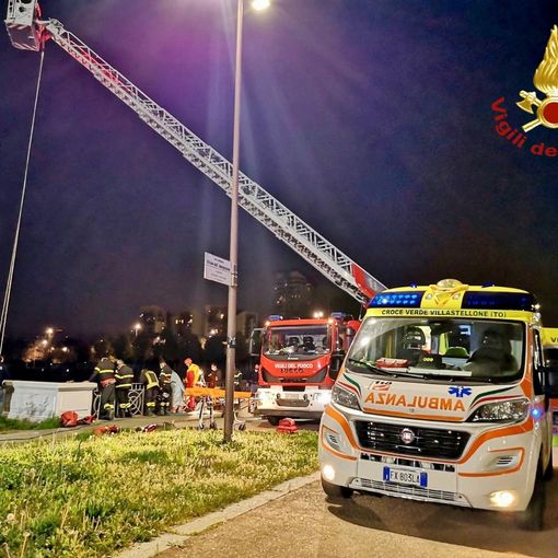 Uomo cade nella Dora Riparia: salvato dai vigili del fuoco