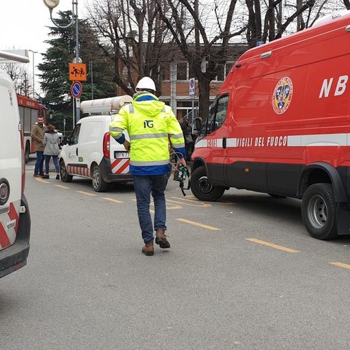 Evacuate due scuole a Borgaro. Tanta paura per i ragazzi, ma erano solo miasmi e non fuga di gas