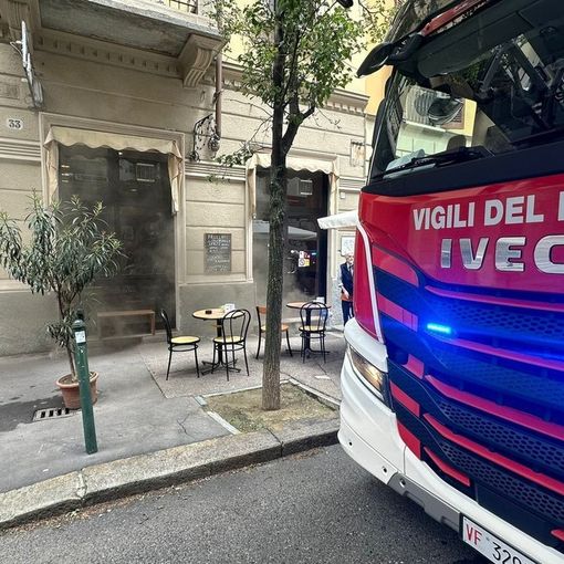 Incendio nel seminterrato di un palazzo in via Berthollet: i Vigili del fuoco domano le fiamme