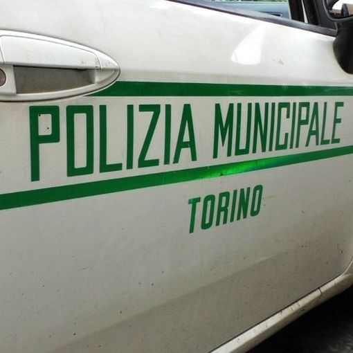 Taxi abusivo, la municipale sequestra il veicolo e sanziona il conducente