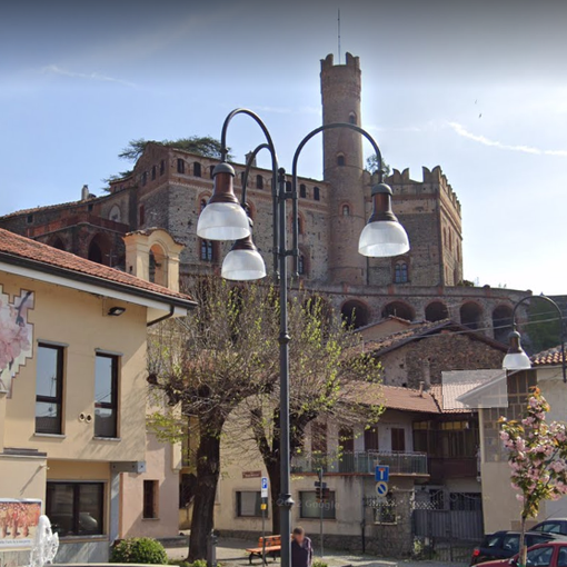 piazza san rocco e castello medievale villardora