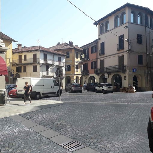 Carmagnola, lavori di riqualificazione nei mercati di piazza Garavella e piazza IV Martiri