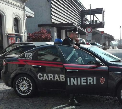 Arrestato a Venaria macellaio marocchino pusher: trovato con 5 chili di hashish in casa