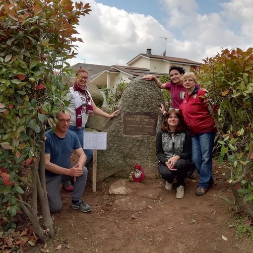 Il Toro Club Alpignano pulisce i giardini “Grande Torino”