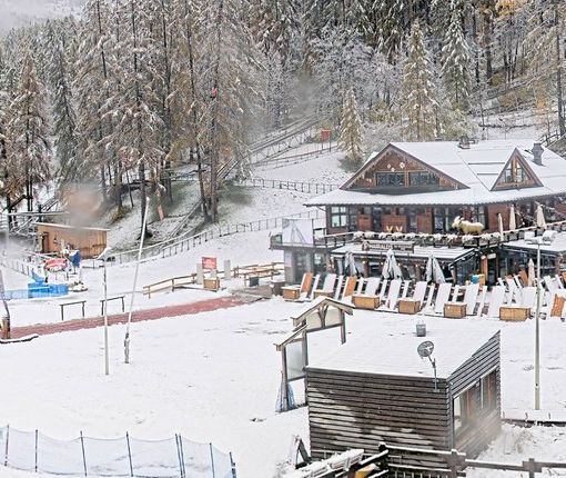 Neve in Alta Valle d Susa e sulla Via Lattea. In foto: Campo Smith a Bardonecchia, oggi poco dopo le 14 (dalle webcam)