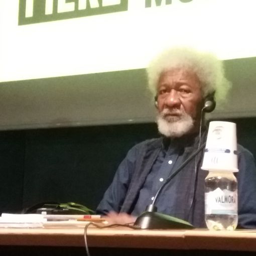 Soyinka al Salone del Libro: “Oggi nuova schiavitù. Liberi solo se abbiamo diritto di decidere”