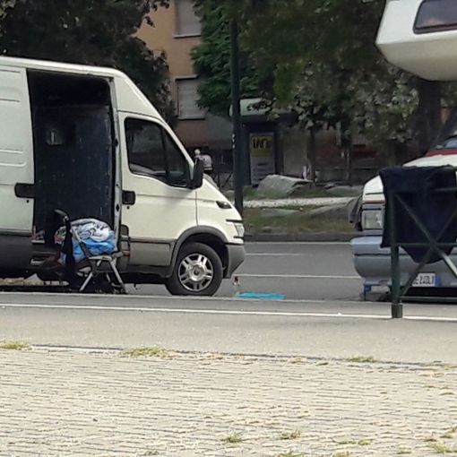 Se i cittadini non vogliono gli zingari, che tolgano Smat e parcheggi: il caso-limite di corso Cosenza