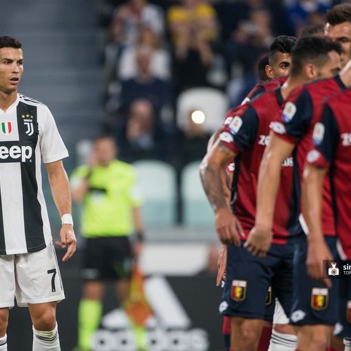 Cristiano Ronaldo nella gara con il Genoa della scorsa stagione