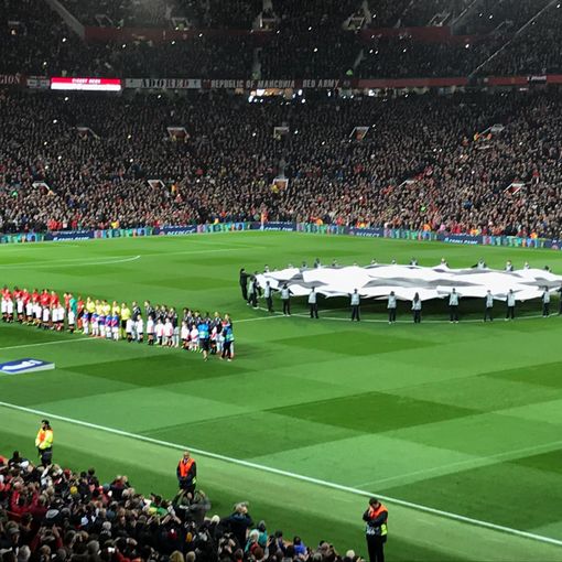 Personalità e Dybala, la Juve sbanca Old Trafford e ipoteca la qualificazione