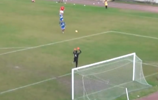 Il gol da 35 metri di Barbuio dell'Aygreville