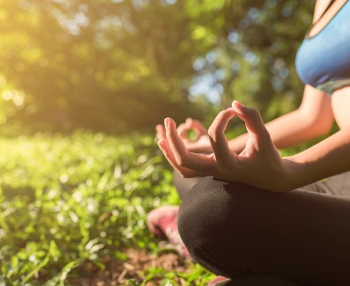 Torino, domani in centro lezioni gratis di yoga per raccogliere fondi per Emergency