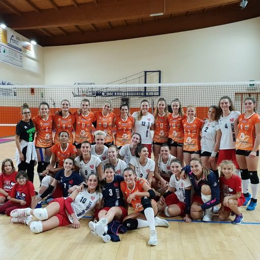 Secco 5 a  0 dell’Eurospin Ford Sara nell’allenamento congiunto con la formazione svizzera del Lugano Volley