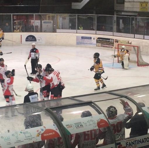 Valpe Hockey: a Varese fatali gli ultimi 12 minuti