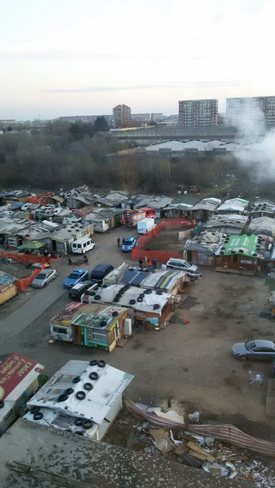 Roghi e fumi tossici in corso Tazzoli, il consigliere Magliano: "Difficile quantificare i danni per la salute" Roghi e fumi tossici in corso Tazzoli, il consigliere Magliano: "Difficile quantificare i danni per la salute"