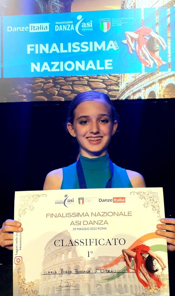 Ilaria Borda Bossana con l’attestato del primo premio