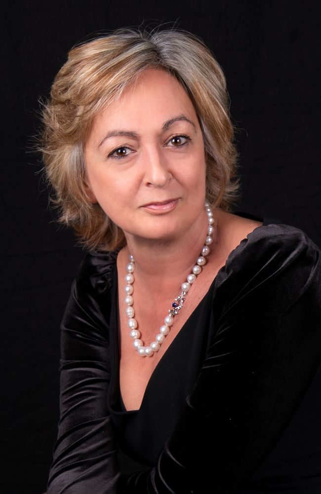 Elena Loewenthal è il nuovo direttore della Fondazione Circolo dei Lettori Elena Loewenthal è il nuovo direttore della Fondazione Circolo dei Lettori