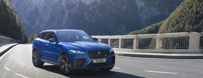 Nuova F-Pace Svr: il performante suv Jaguar è ora più veloce, lussuoso e raffinato che mai