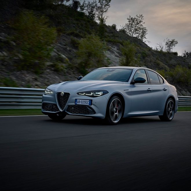 Nuove Alfa Romeo Giulia e Stelvio: family feeling con Tonale e il nuovo sguardo della Berlina Italiana e del SUV che valorizzano il design e il Made in Italy