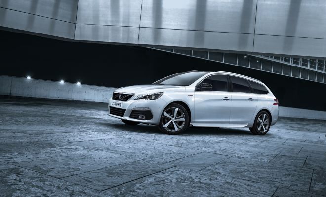 Peugeot 308, 100 mila unità vendute in Italia, oltre 1,5 milioni nel mondo