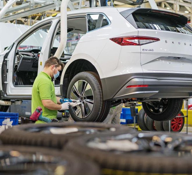 ŠKODA AUTO riprende la produzione di ENYAQ iV