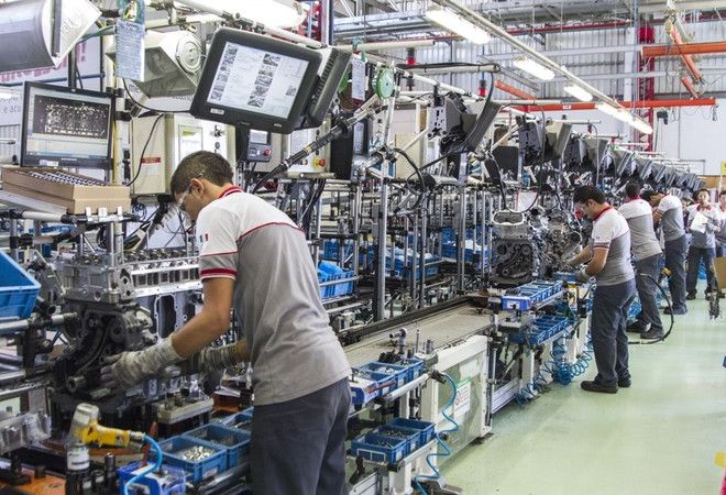 operai al lavoro