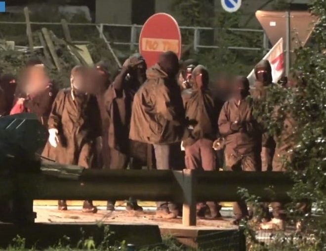 Val di Susa, 11 attivisti No Tav e del centro sociale Askatasuna identificati per gli scontri della scorsa notte [VIDEO]