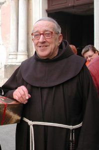 Al Monumentale si ricorda padre Ruggero Cipolla, il cappellano che trascorse cinquant’anni nel carcere della Città