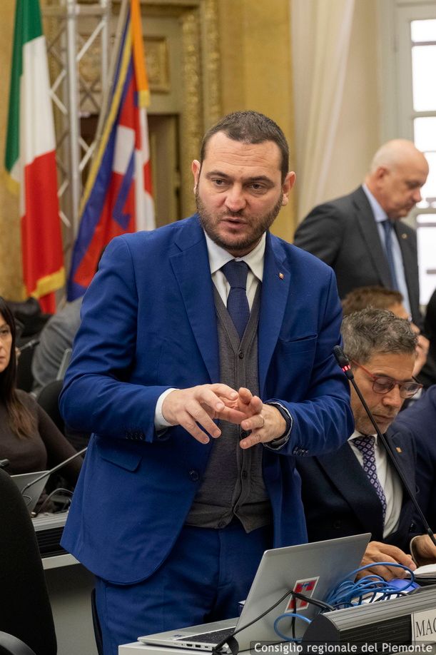 Magliano: “Le strisce blu non siano più una tassa sul volontariato" Magliano: “Le strisce blu non siano più una tassa sul volontariato"