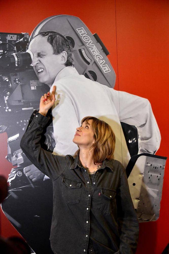 Asia Argento al Museo del Cinema: la visita alla  mostra dedicata al padre