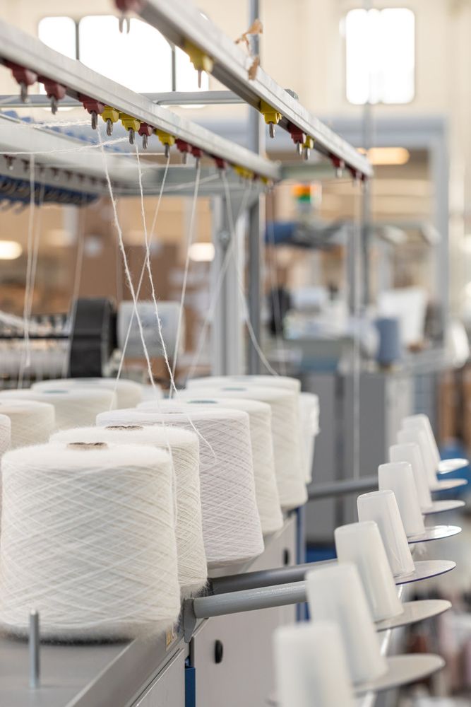 Macchinari di ultima generazione per la maglieria Peserico Macchinari di ultima generazione per la maglieria Peserico