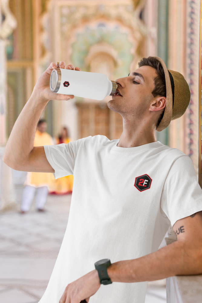 La Borraccia Riutilizzabile: Un Piccolo Gestore Ambientale nel Tuo Zaino La Borraccia Riutilizzabile: Un Piccolo Gestore Ambientale nel Tuo Zaino