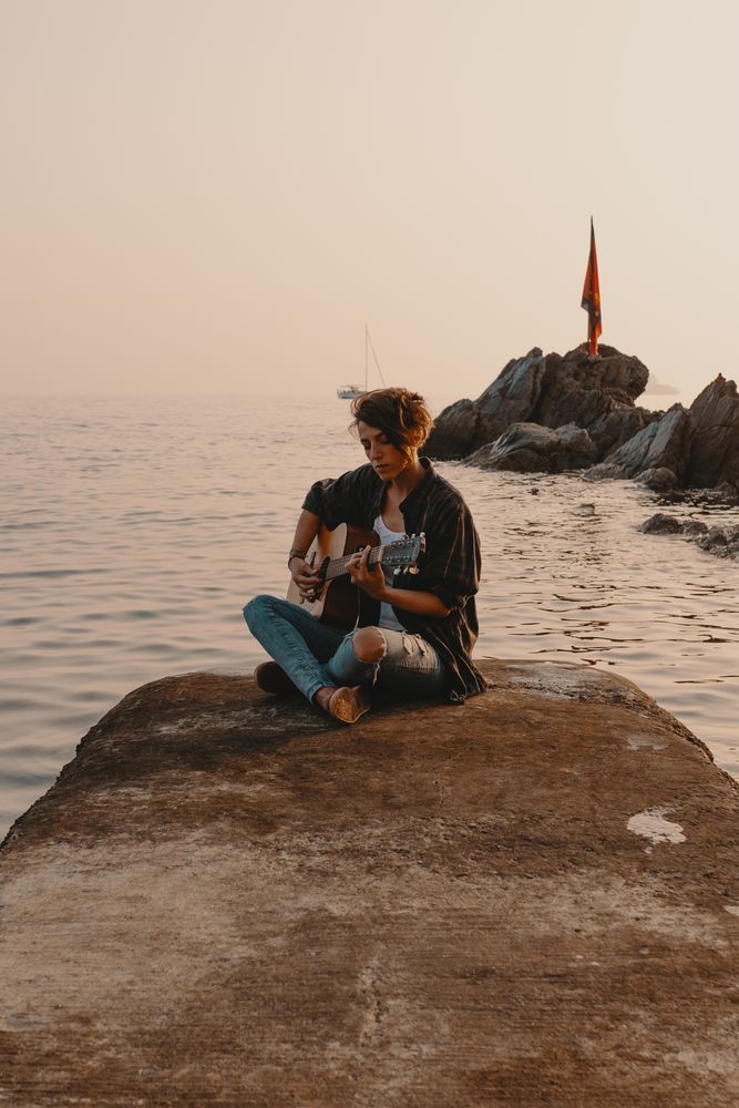 NUOVE NOTE Ella Nadì: “Nel nuovo disco esplorerò la profondità delle emozioni umane”