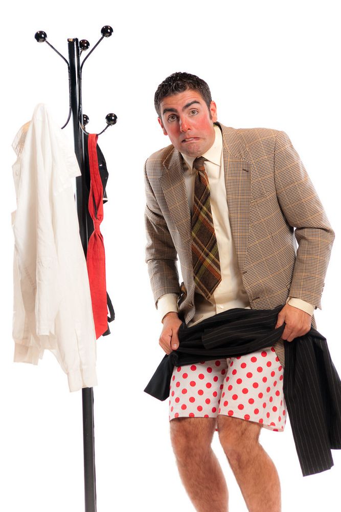 "Piccolo camerino": a Cumiana il mago argentino Adrian Conde "Piccolo camerino": a Cumiana il mago argentino Adrian Conde