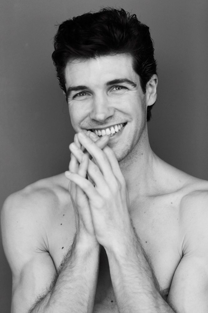 Un viaggio imperdibile nella bellezza della danza, Roberto Bolle and Friends al Regio dal 29 al 31 dicembre Un viaggio imperdibile nella bellezza della danza, Roberto Bolle and Friends al Regio dal 29 al 31 dicembre