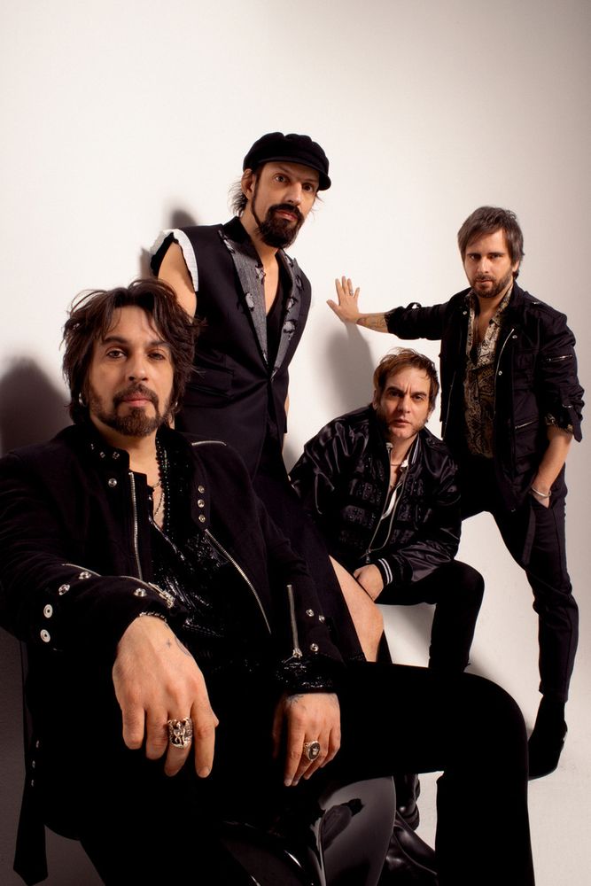 Le Vibrazioni in concerto all'Hiroshima Mon Amour Le Vibrazioni in concerto all'Hiroshima Mon Amour