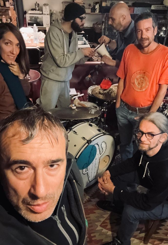 Luca Morino live sul palco del Bunker per presentare il nuovo disco