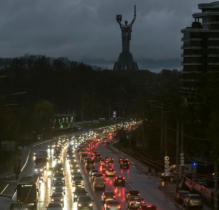 Rete elettrica ucraina, le richieste di Zelensky e la realtà dei trasformatori