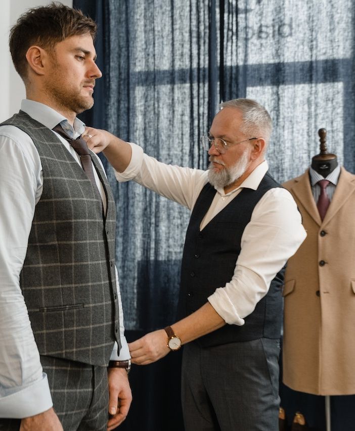 Come trovare l’outfit da uomo ideale per ogni occasione