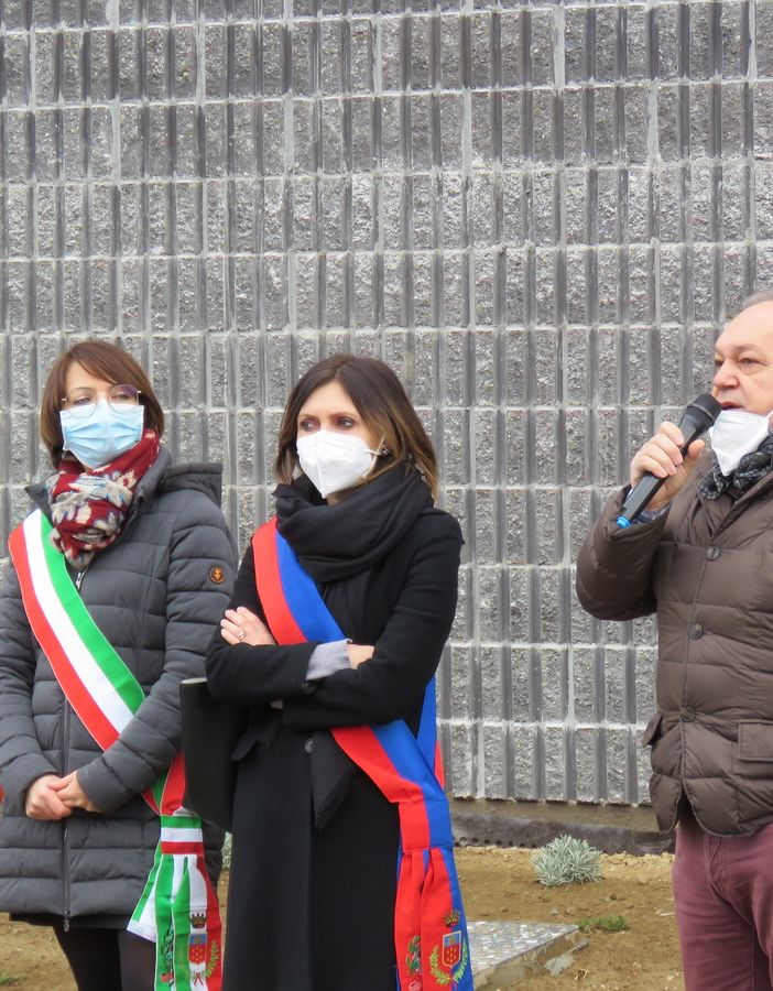 La consegna delle chiavi (foto di Alessandro Del Vago)