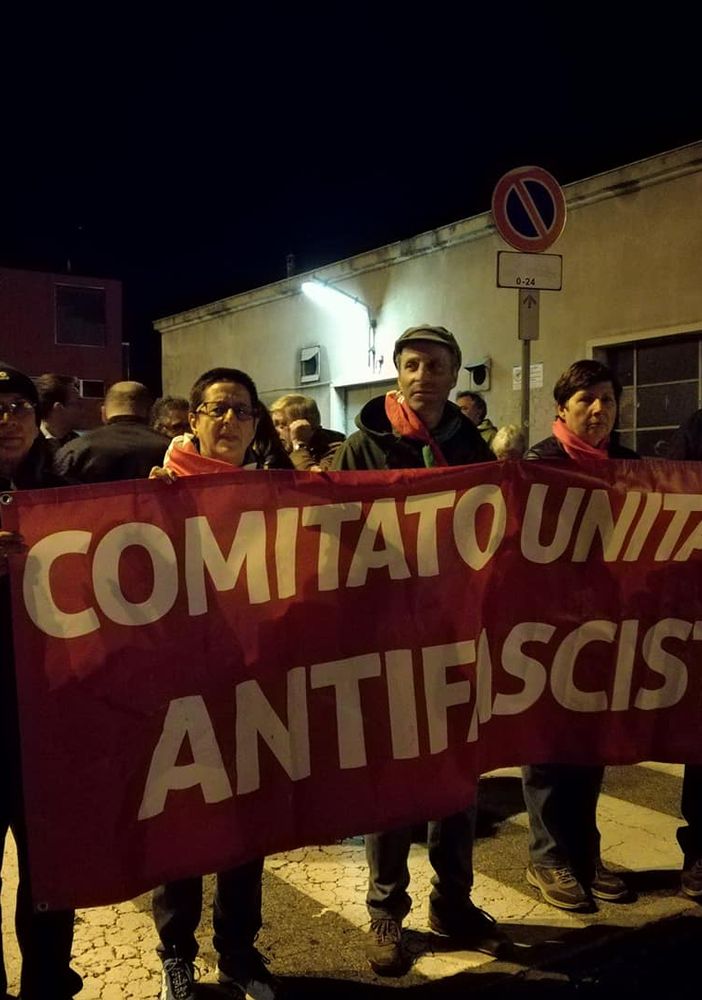 Stazione di Chivasso, la contro-manifestazione dell'Anpi