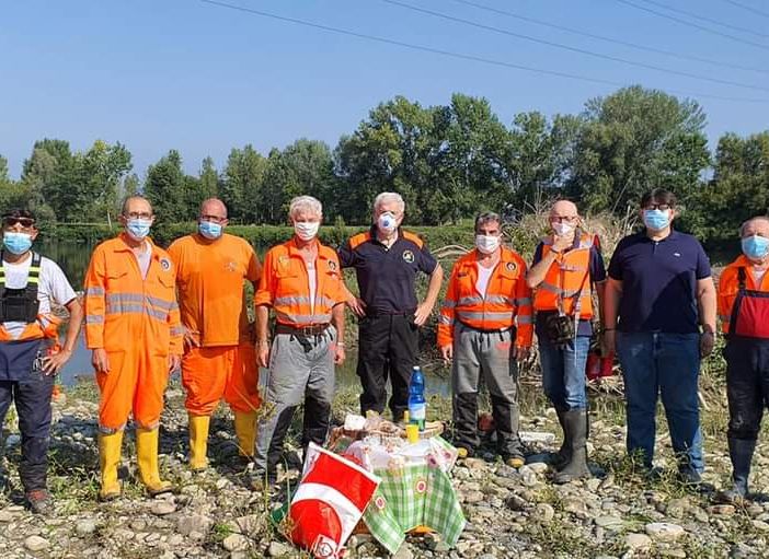 Un prezioso intervento di prevenzione da parte degli Amici del Po di Chivasso e delle squadre AIB di Castagneto Po e di Casalborgone